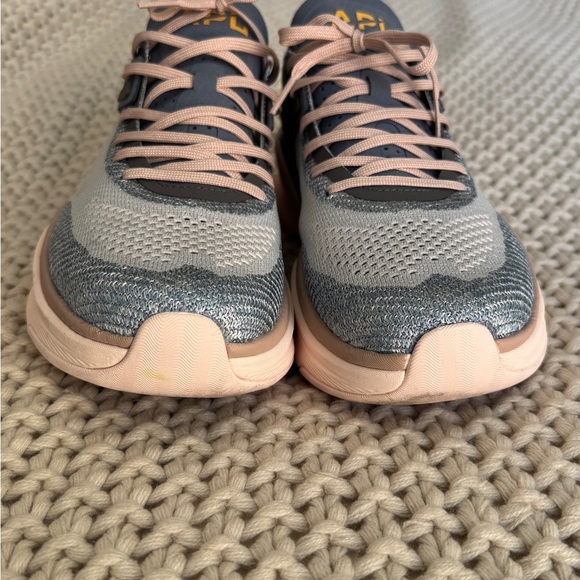 APL HySpeed Sneakers - Picture 5 of 7